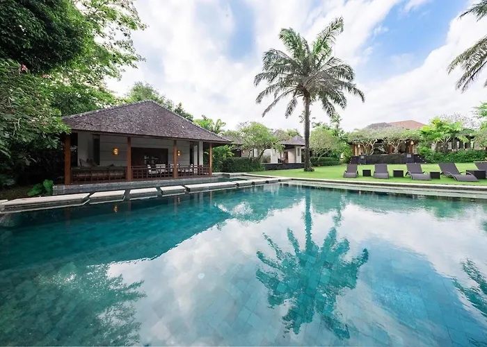 The Beji, Serene Luxury 6br In Berawa - * Canggu