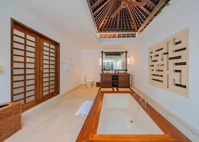 The Beji, Serene Luxury 6br In Berawa - *