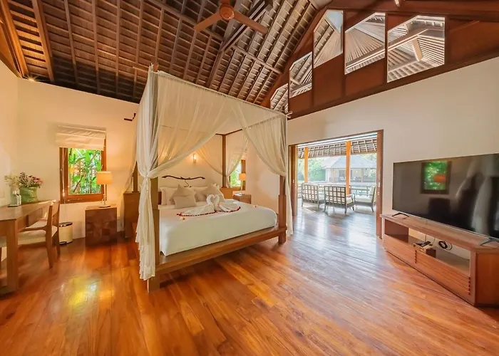 Villa The Beji, Serene Luxury 6br In Berawa - *