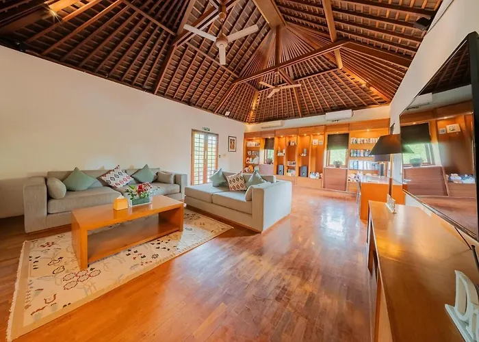 The Beji, Serene Luxury 6br In Berawa - Villa